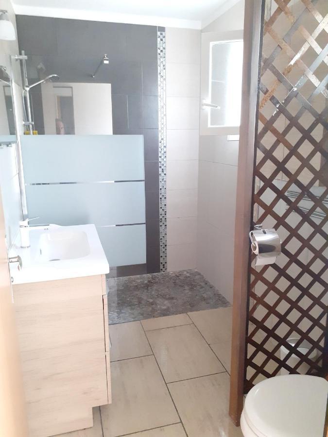 Villa de 2 chambres avec piscine privee jardin clos et wifi a Colonzelle Extérieur photo
